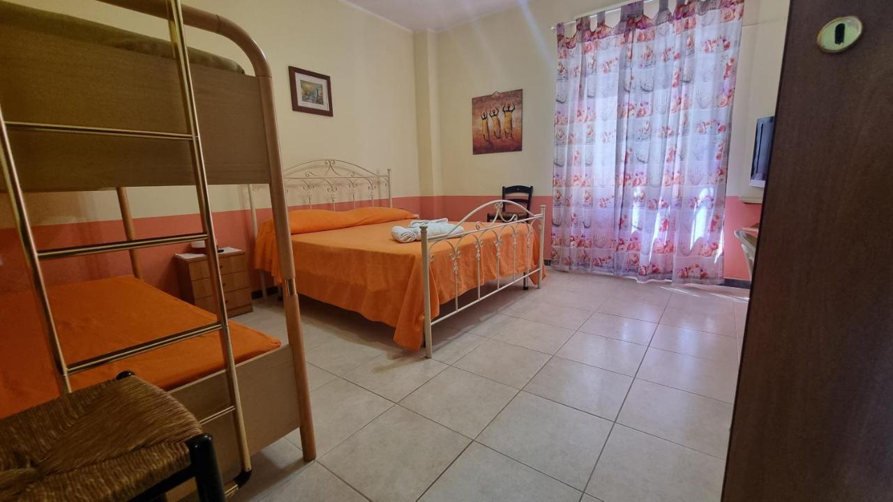 Apartamento Casa Sibarys 20 Mt Dalla Stazione Piano Terra Sibari Exterior foto